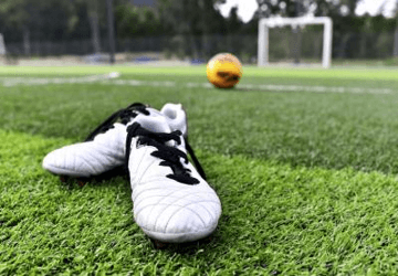 Scarpe da calcio o calcetto: quali comprare e come sceglierle